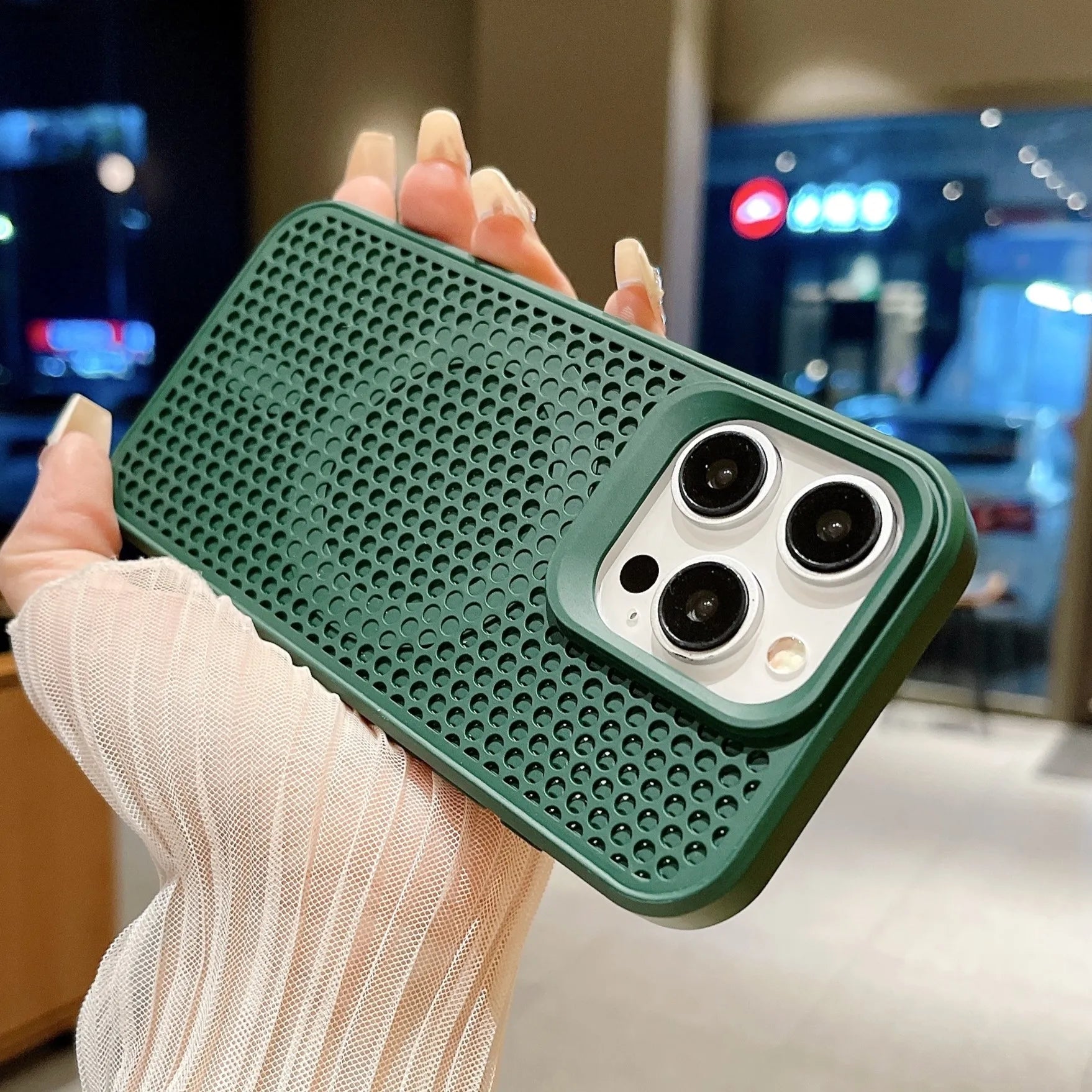 Magnetic For Magsafe Cooling Breathable Shell Case For iPhone 16 15 14 13 12 Pro Max Plus Shockproof Heat Dissipation Cover Case